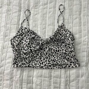 Women’s leopard crop top